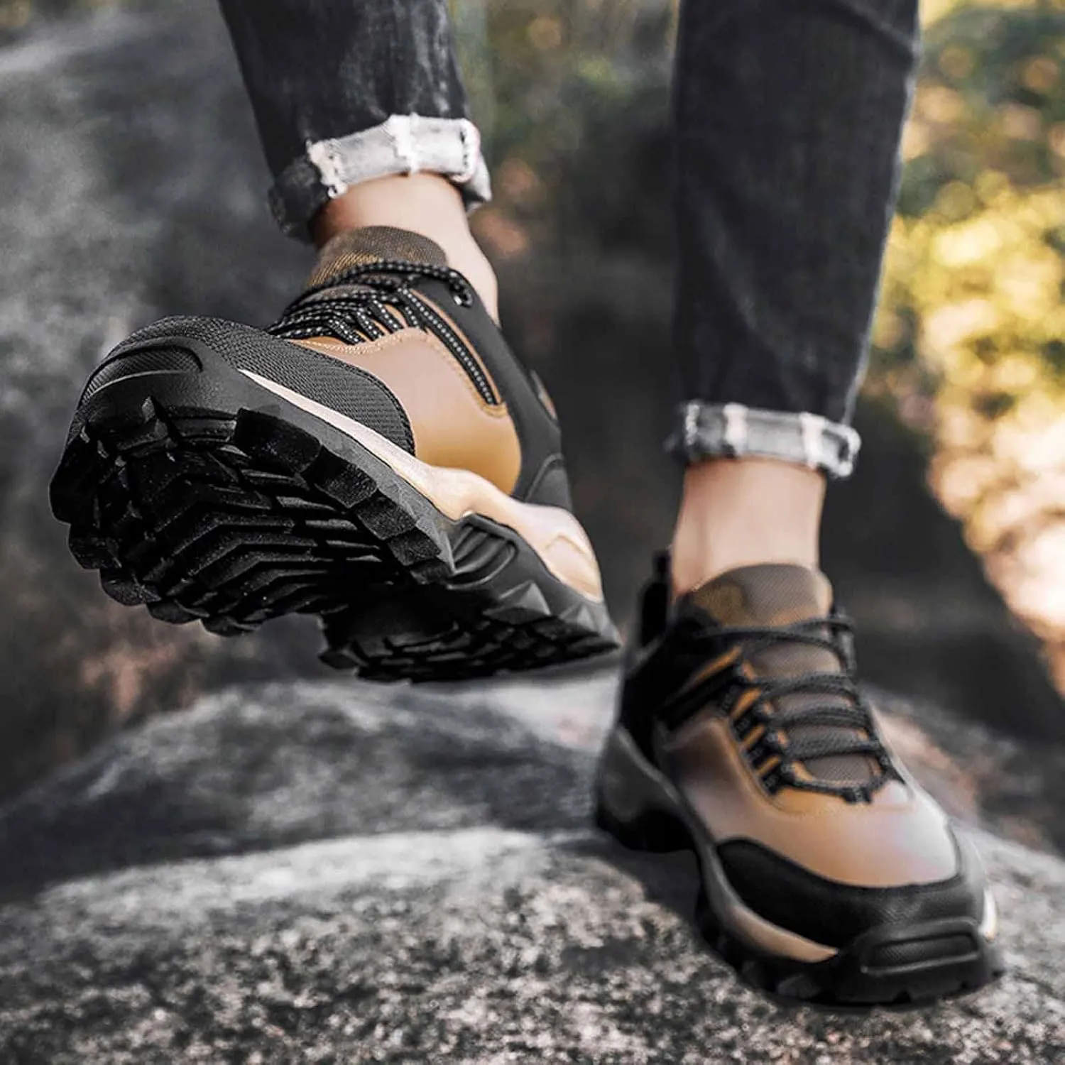 2022 Men's Outdoor Hiking Shoes Ultra Light Casual Sports Round Toe Comfortable Fashion Sports Sneaker Shelves for Men