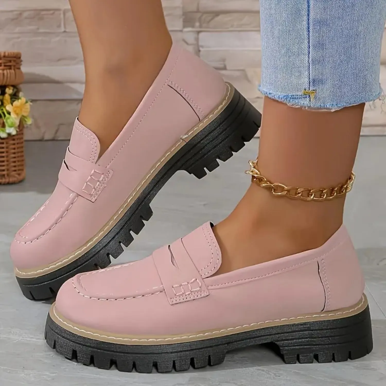 Bootara Loafers, 2025 New Women's Plus Size Casual Retro Suede Loafers with Chunky Heel Platform