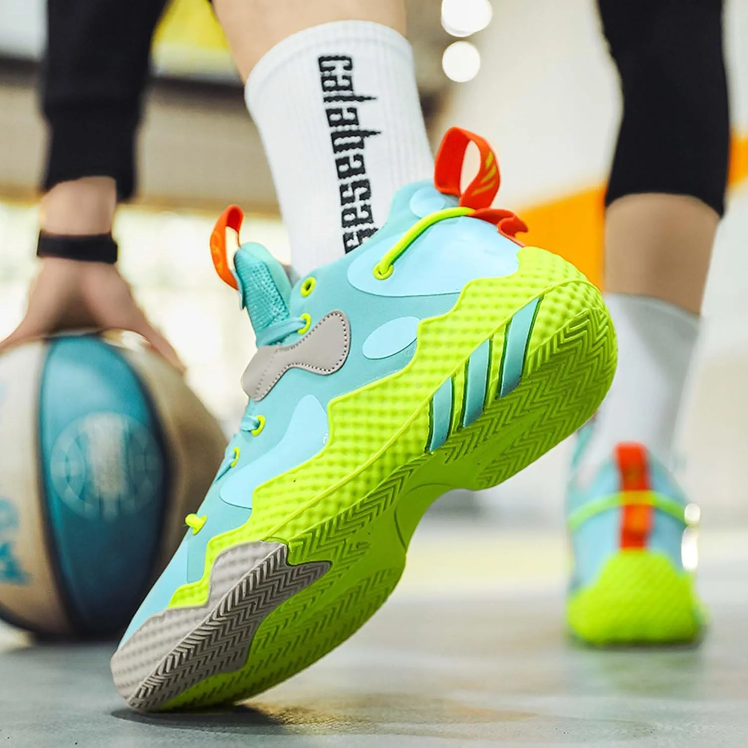 LAHTI Men's Basketball Shoes High Top Sports Shoes Fashionable and Versatile Casual Shoes Anti-Skid Shock-Absorbing Wear-Resistant Tennis Fitness and Running Shoes