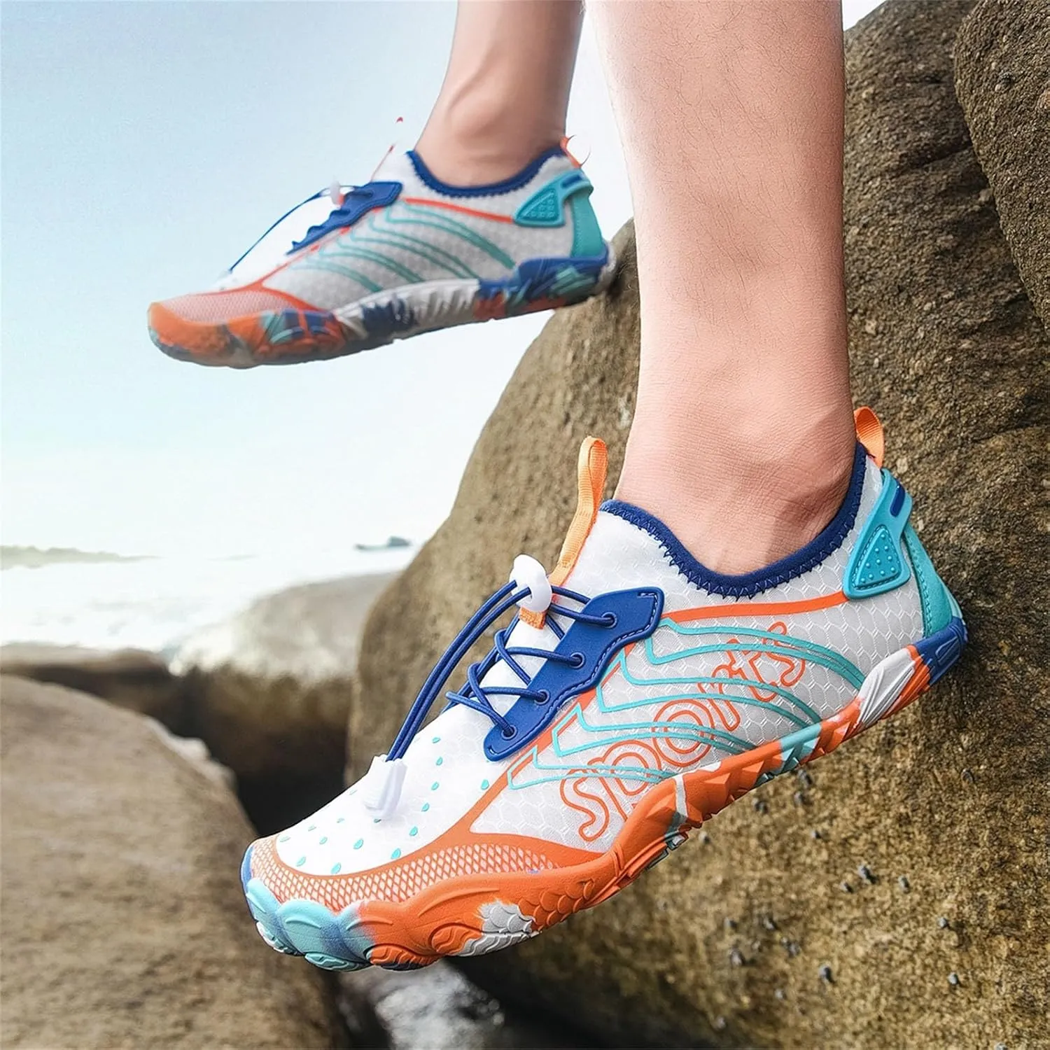 Men's and Women's Non Slip Water Shoes Quick Drying Outdoor River Tracing Hiking Running Fitness Shoes Mens Colorful Indoor Fitness Comfy Sneakers Summer Breathable Gym Sneakers