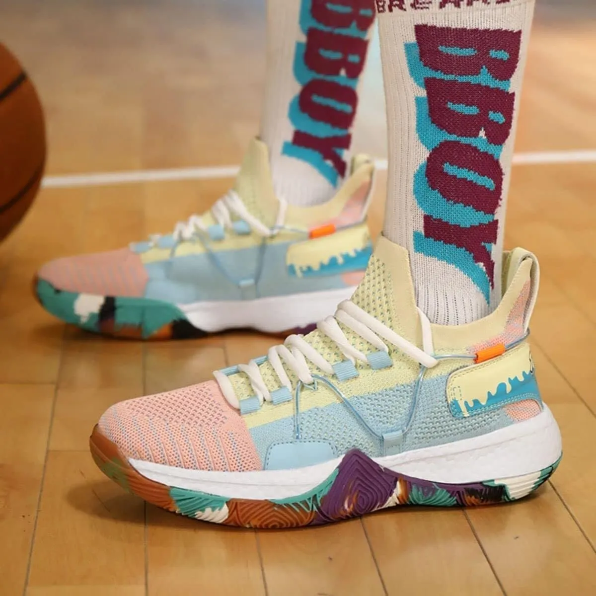 Men's Basketball Shoes with Fly Woven Mesh Breathable Straps Durable Sports Training Boots