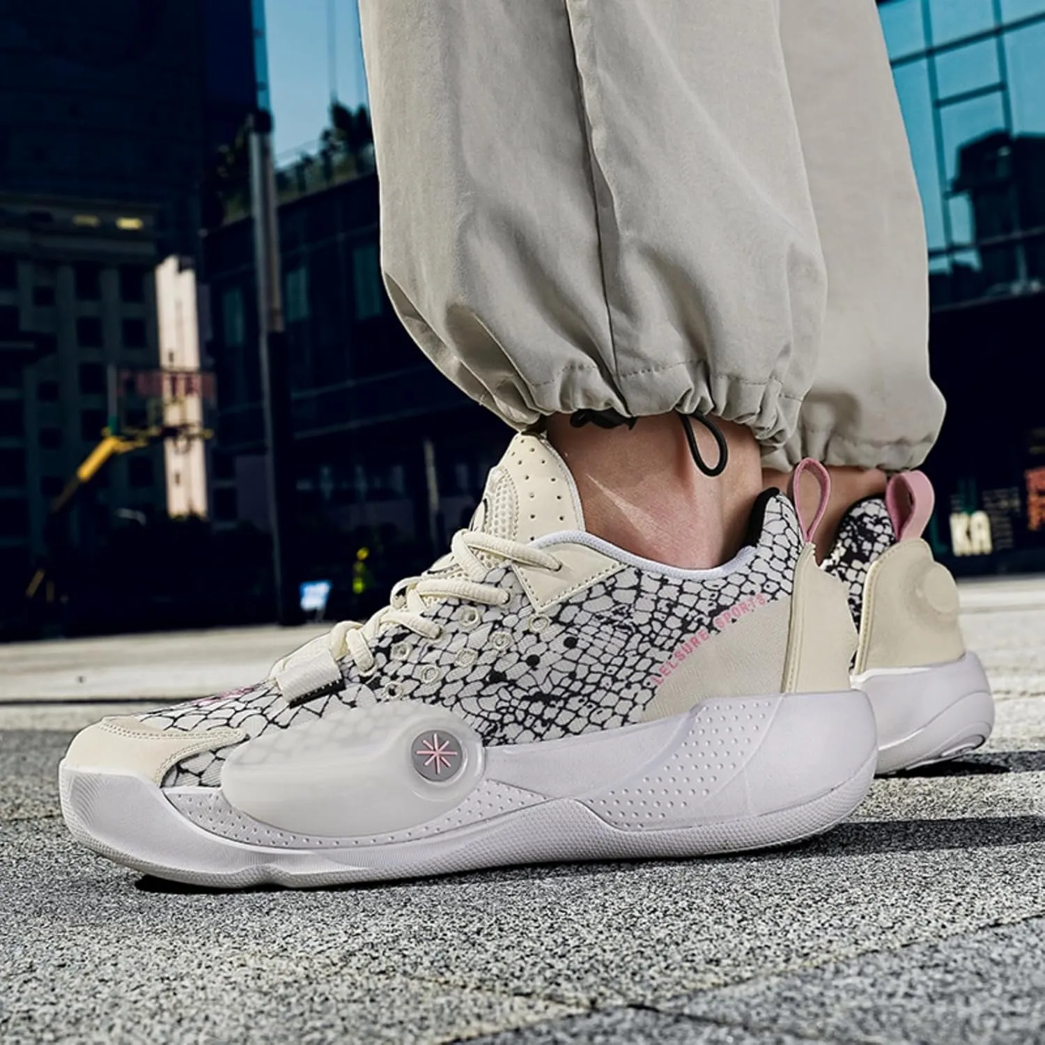 Men's Lightweight Mesh Platform Basketball Shoes Fashion High Top Non Slip Sport Sneakers for Walking Running Tennis Daily Driving