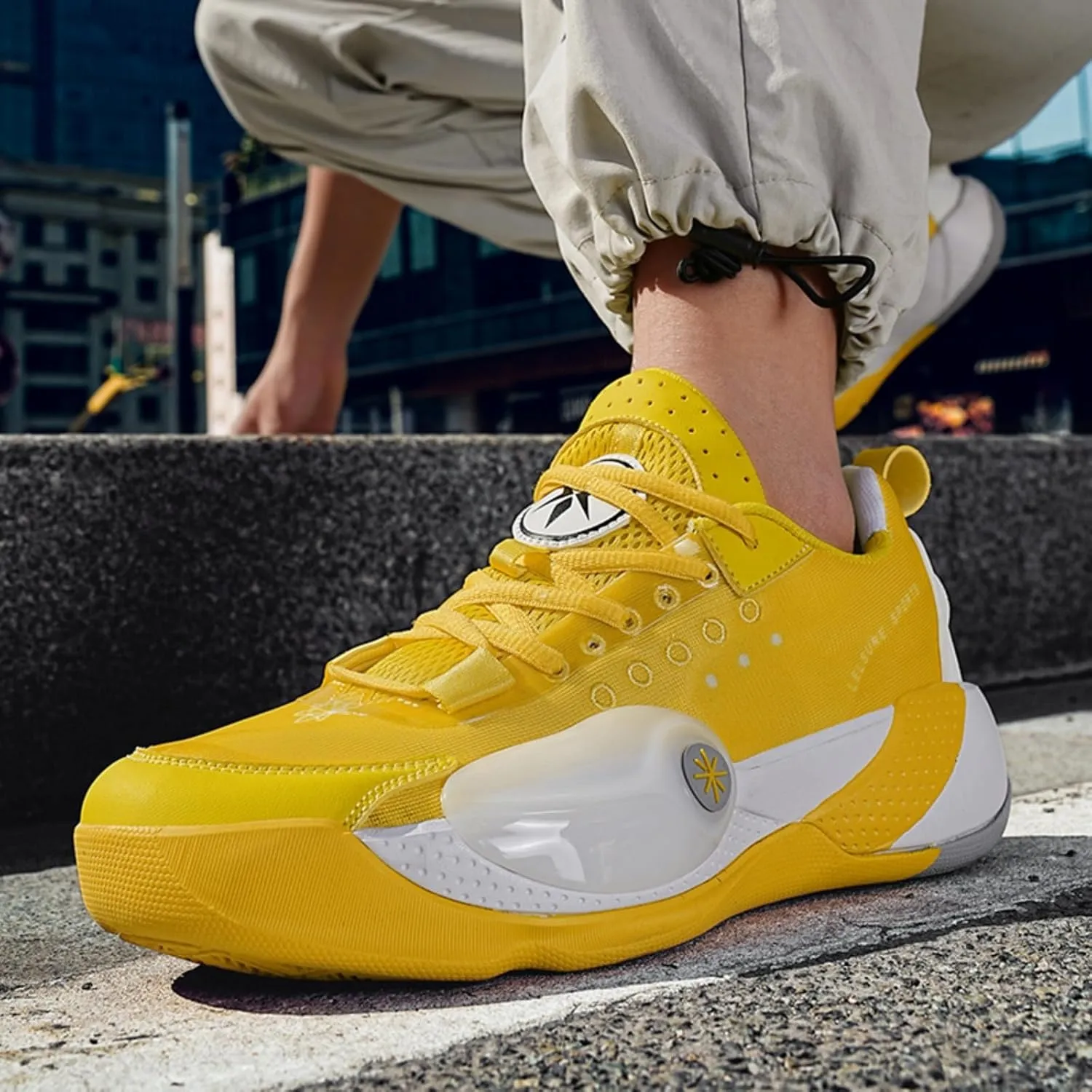 Men's Lightweight Mesh Platform Basketball Shoes Fashion High Top Non Slip Sport Sneakers for Walking Running Tennis Daily Driving