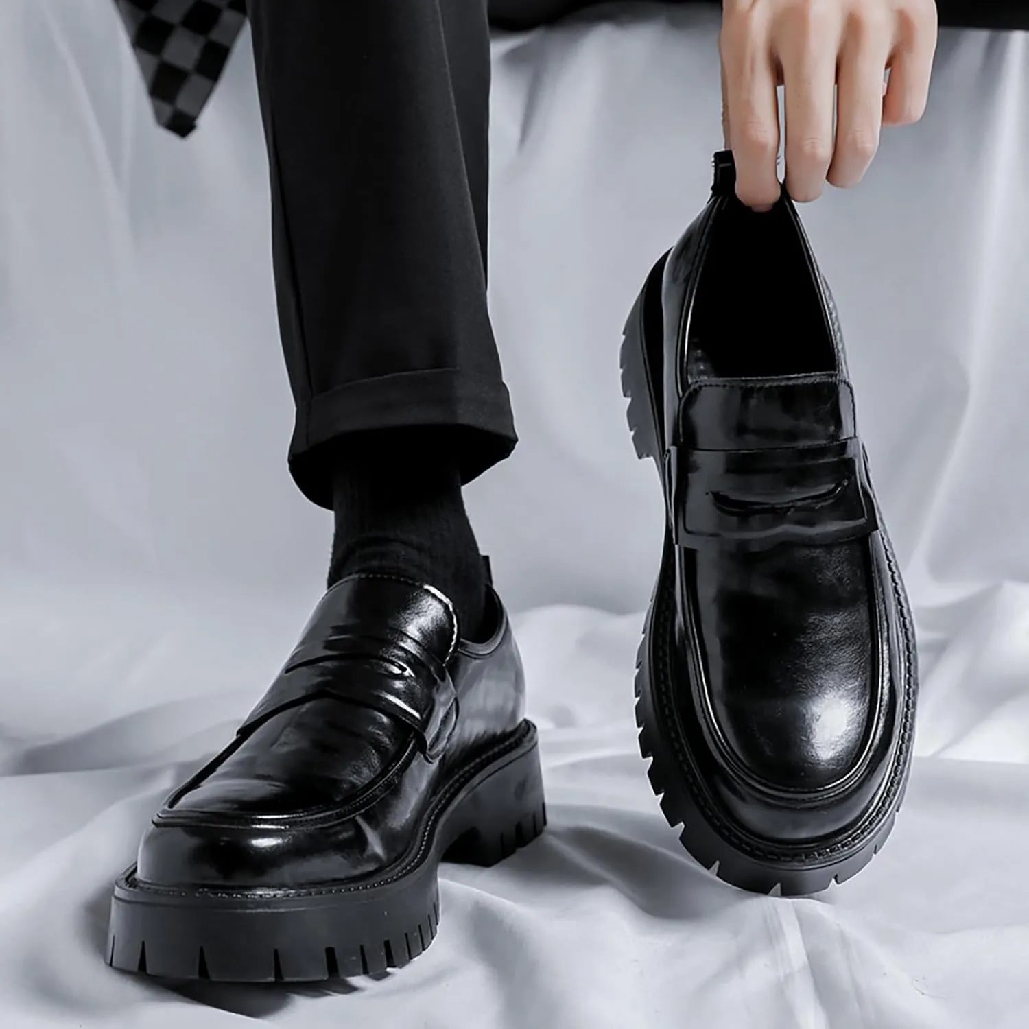 Men's Soft Leather Slip-On Platform Penny Loafers Comfortable Round Toe Lug Sole Chunky Heel Dress Shoes Fashion Retro Business Work Shoes