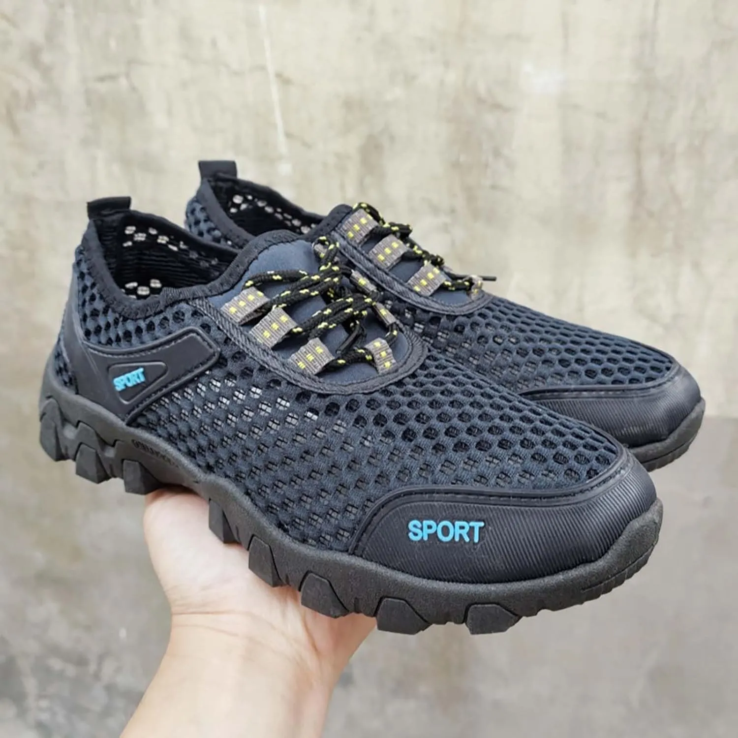 Men's Wading Summer Beach Shoes Skeleton Mesh Breathable Casual Fashion Simple Skateboard Shoes for Autumn