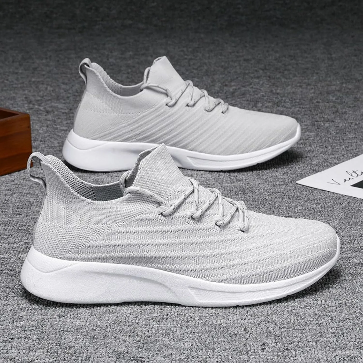 Outdoor Jogging Sneakers for Men Comfortable Lightweight Casual Walking Shoe Men's Sport Breathable Mesh Shoes