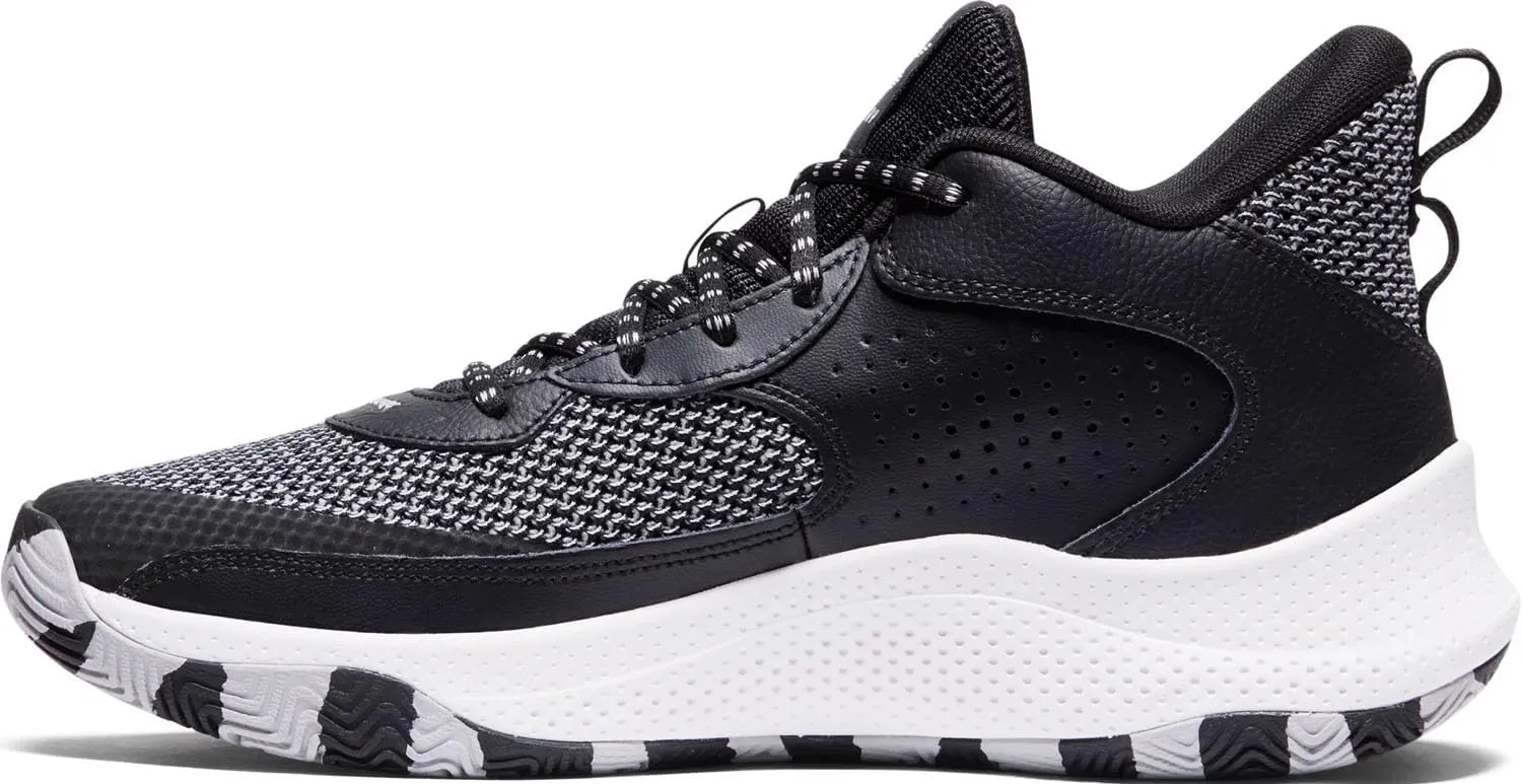 Under Armour - Unisex Curry 3Z 24 Shoes, Color Black (001), Size: 7.5 M US Mens / 9 M US Womens