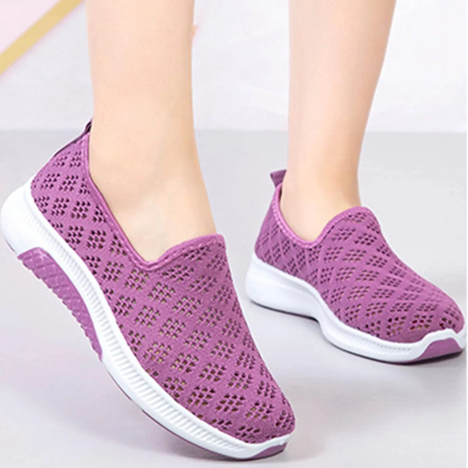 Women Slip On Sneakers Lightweight Walking Shoes Breathable Mesh Casual Comfortable Flats Non Slip Loafers