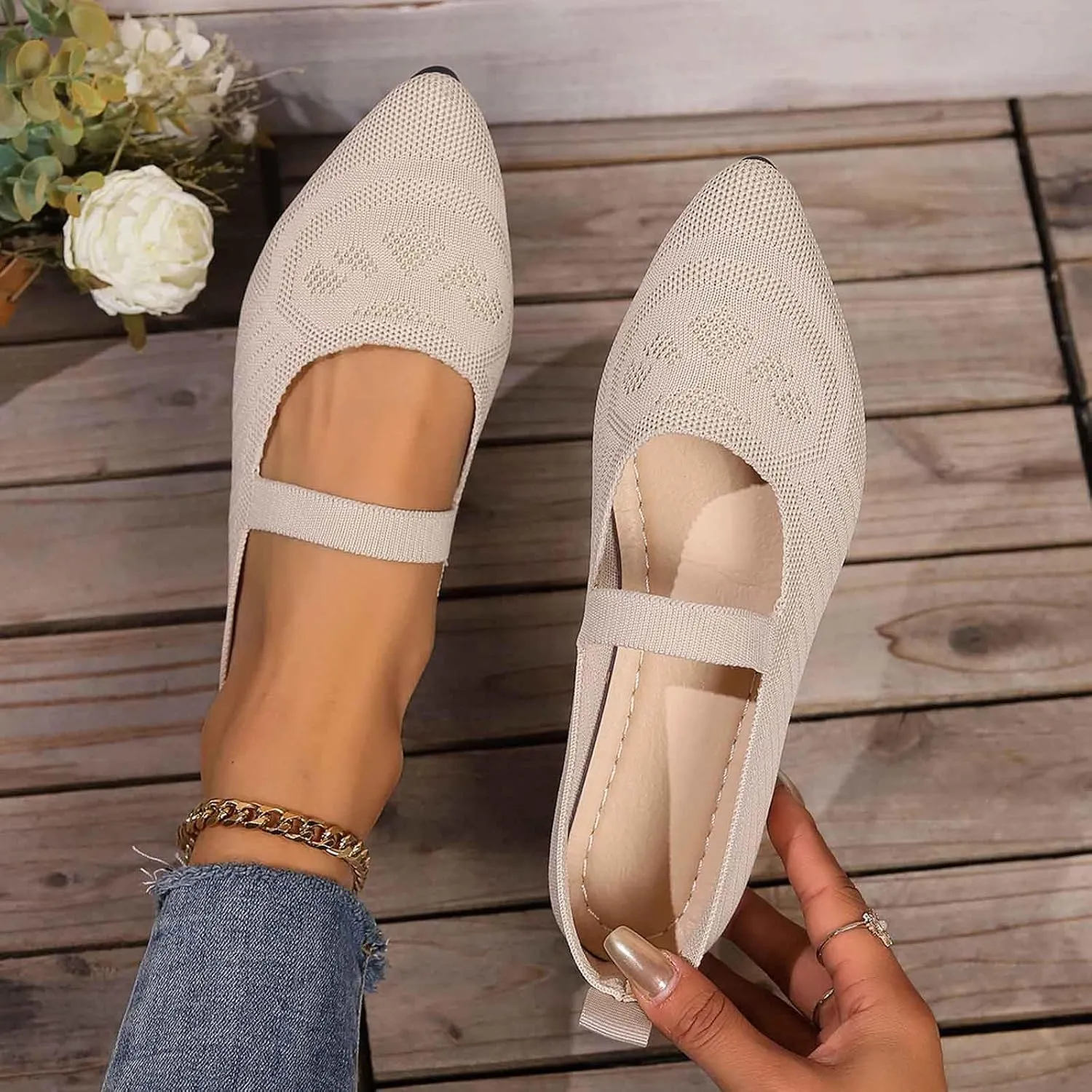 Women's Casual Slip On Loafers Breathable Comfortable Flat Shoes for Daily Wear Lightweight Walking with Jeans