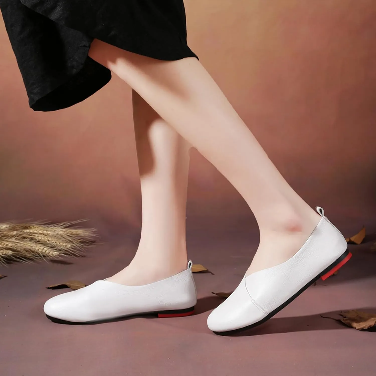 Women's Handmade Soft Leather Loafers,Round Toe Slip On Vintage Shallow Mouth Comfortable Soft Bottom Walking Driving Flats Shoes Owlkay Shoes